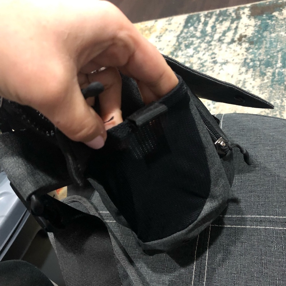 Case Logic Camera Bag - Picture 5 of 8